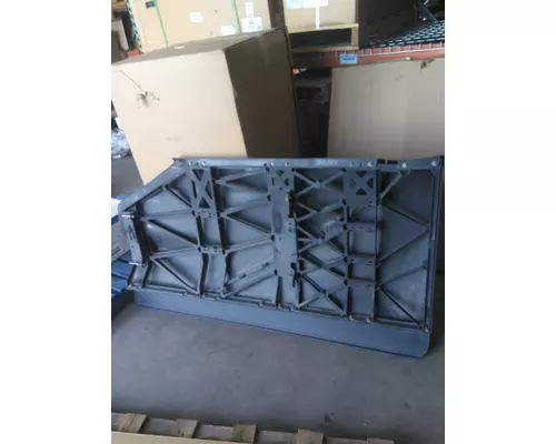 KENWORTH T680 CAB SKIRTSIDE FAIRING