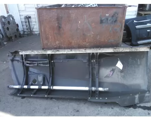 KENWORTH T680 CAB SKIRTSIDE FAIRING