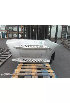 KENWORTH T680 CAB SKIRT/SIDE FAIRING
