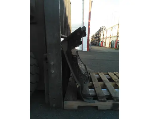 KENWORTH T680 CAB SKIRTSIDE FAIRING