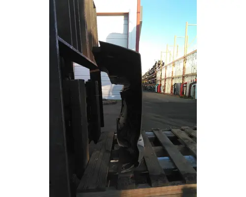 KENWORTH T680 CAB SKIRTSIDE FAIRING