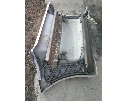 KENWORTH T680 CAB SKIRTSIDE FAIRING