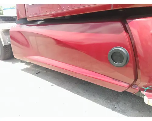 KENWORTH T680 CAB SKIRTSIDE FAIRING