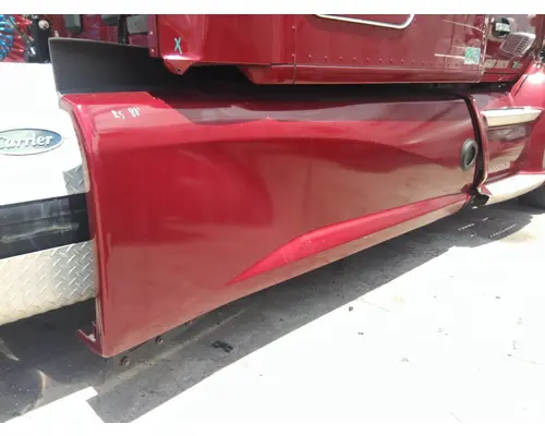 KENWORTH T680 CAB SKIRTSIDE FAIRING