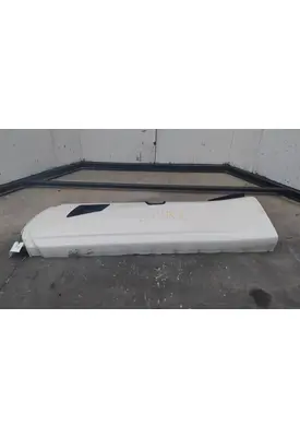 KENWORTH T680 CAB SKIRT/SIDE FAIRING