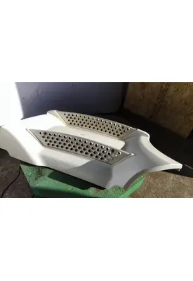KENWORTH T680 CAB SKIRT/SIDE FAIRING