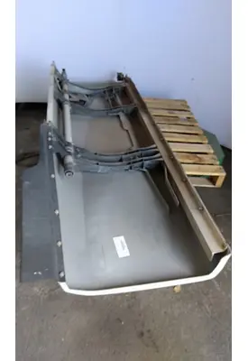 KENWORTH T680 CAB SKIRT/SIDE FAIRING