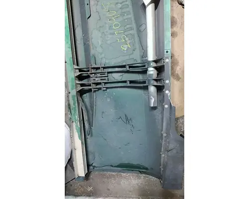 KENWORTH T680 CAB SKIRTSIDE FAIRING