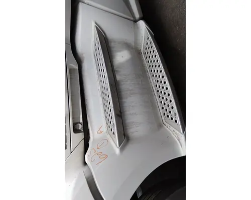 KENWORTH T680 CAB SKIRTSIDE FAIRING