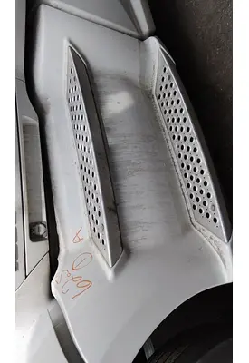 KENWORTH T680 CAB SKIRT/SIDE FAIRING