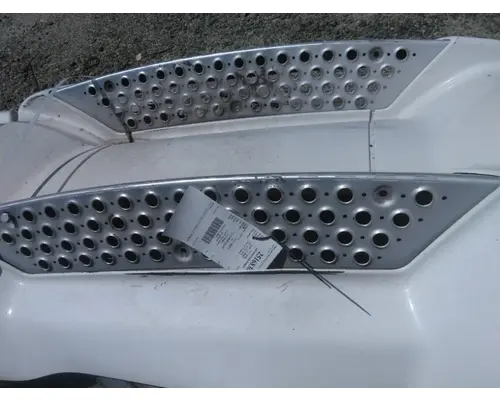 KENWORTH T680 CAB SKIRTSIDE FAIRING