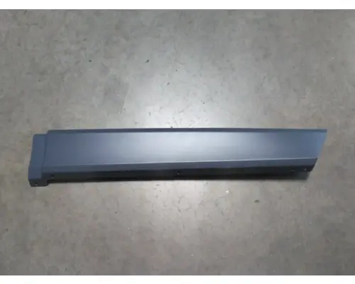 KENWORTH T680 CAB SKIRTSIDE FAIRING