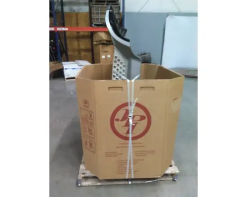 KENWORTH T680 CAB SKIRTSIDE FAIRING