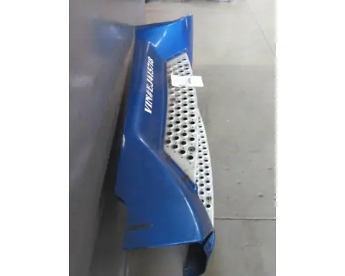 KENWORTH T680 CAB SKIRTSIDE FAIRING