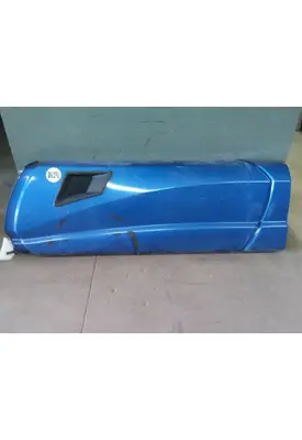 KENWORTH T680 CAB SKIRT/SIDE FAIRING