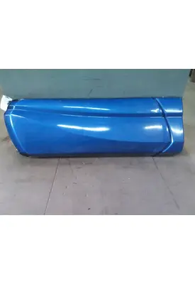 KENWORTH T680 CAB SKIRT/SIDE FAIRING
