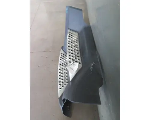 KENWORTH T680 CAB SKIRTSIDE FAIRING