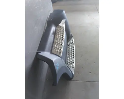 KENWORTH T680 CAB SKIRTSIDE FAIRING