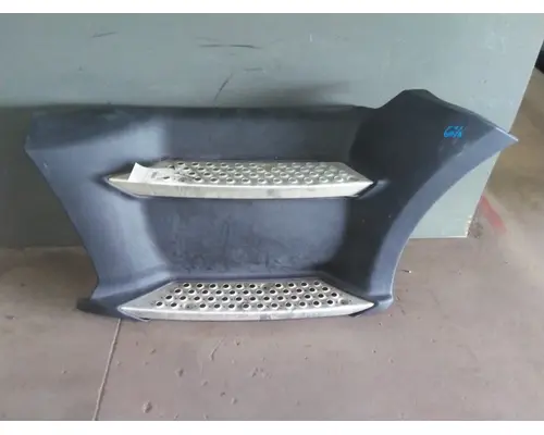 KENWORTH T680 CAB SKIRTSIDE FAIRING
