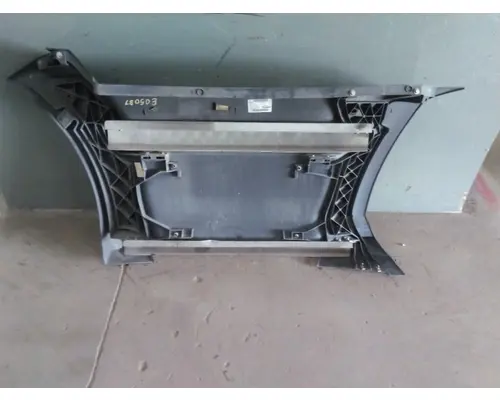 KENWORTH T680 CAB SKIRTSIDE FAIRING
