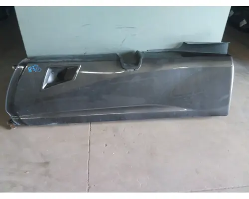 KENWORTH T680 CAB SKIRTSIDE FAIRING