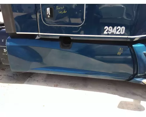 KENWORTH T680 CAB SKIRTSIDE FAIRING