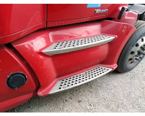 KENWORTH T680 CAB SKIRTSIDE FAIRING