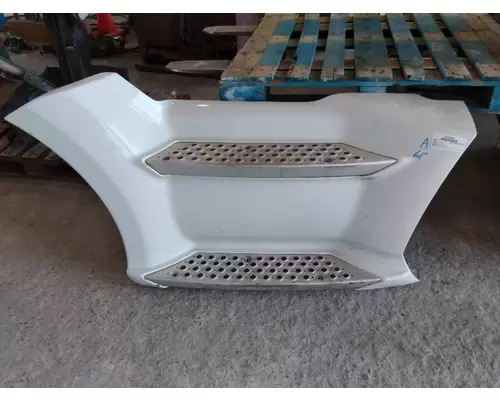 KENWORTH T680 CAB SKIRTSIDE FAIRING