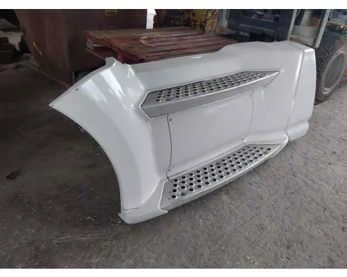 KENWORTH T680 CAB SKIRTSIDE FAIRING