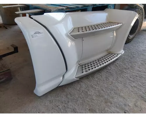 KENWORTH T680 CAB SKIRTSIDE FAIRING
