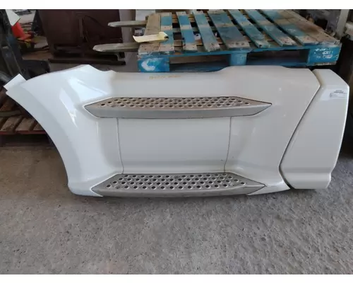 KENWORTH T680 CAB SKIRTSIDE FAIRING