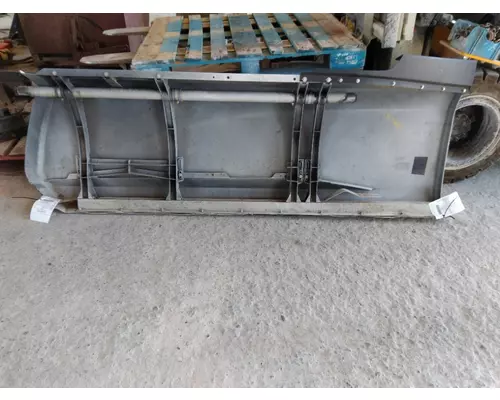 KENWORTH T680 CAB SKIRTSIDE FAIRING