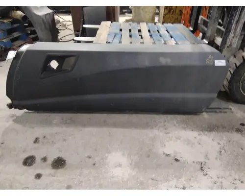 KENWORTH T680 CAB SKIRTSIDE FAIRING