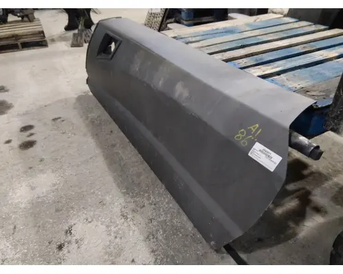 KENWORTH T680 CAB SKIRTSIDE FAIRING