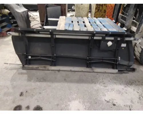 KENWORTH T680 CAB SKIRTSIDE FAIRING