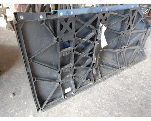 KENWORTH T680 CAB SKIRTSIDE FAIRING
