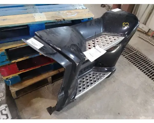 KENWORTH T680 CAB SKIRTSIDE FAIRING