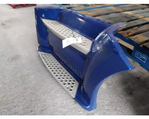 KENWORTH T680 CAB SKIRTSIDE FAIRING