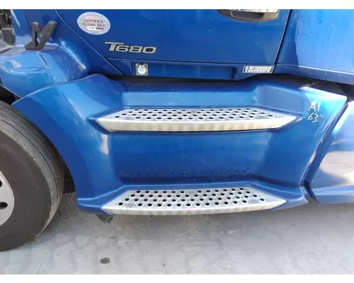 KENWORTH T680 CAB SKIRTSIDE FAIRING