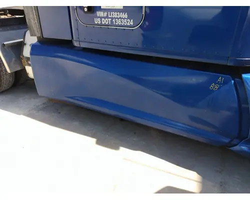 KENWORTH T680 CAB SKIRTSIDE FAIRING