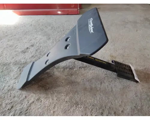 KENWORTH T680 CAB SKIRTSIDE FAIRING
