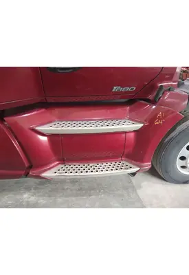KENWORTH T680 CAB SKIRT/SIDE FAIRING