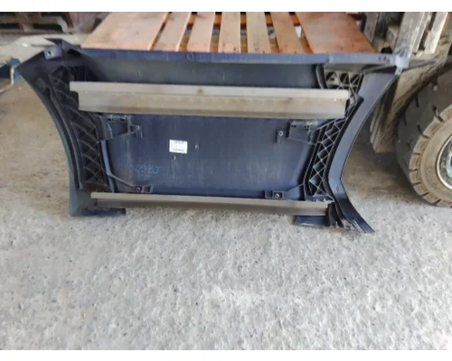 KENWORTH T680 CAB SKIRTSIDE FAIRING