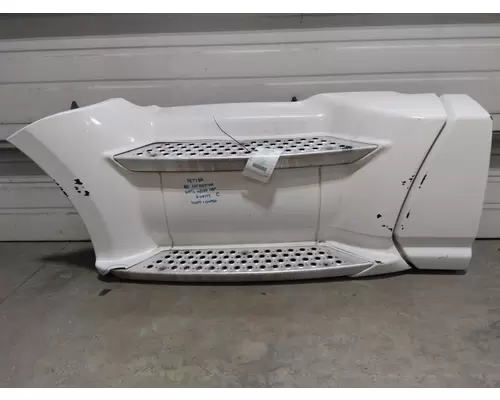KENWORTH T680 CAB SKIRTSIDE FAIRING