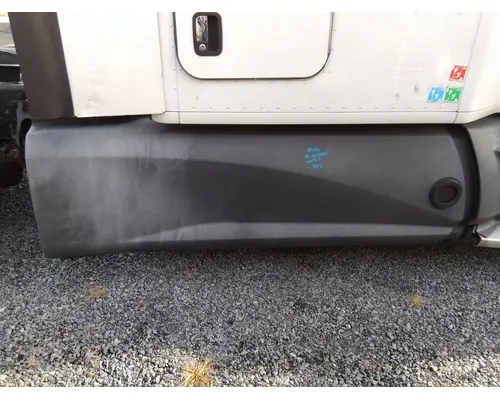 KENWORTH T680 CAB SKIRTSIDE FAIRING