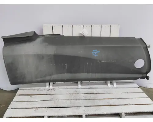KENWORTH T680 CAB SKIRTSIDE FAIRING