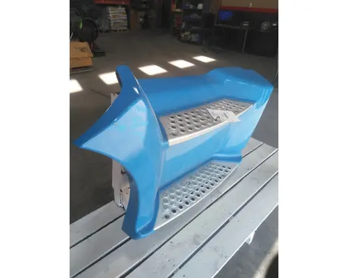 KENWORTH T680 CAB SKIRTSIDE FAIRING