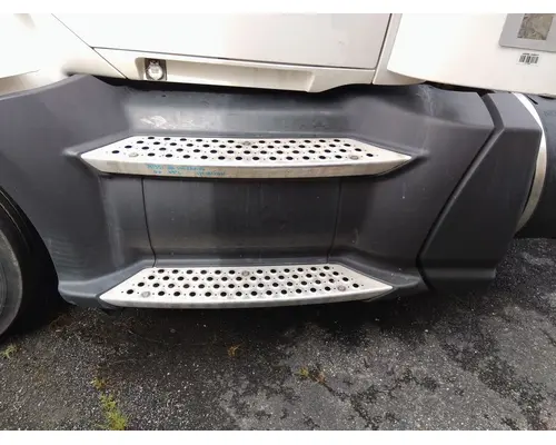 KENWORTH T680 CAB SKIRTSIDE FAIRING