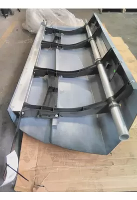 KENWORTH T680 CAB SKIRT/SIDE FAIRING