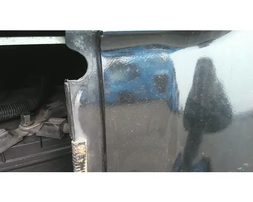 KENWORTH T680 CAB SKIRTSIDE FAIRING